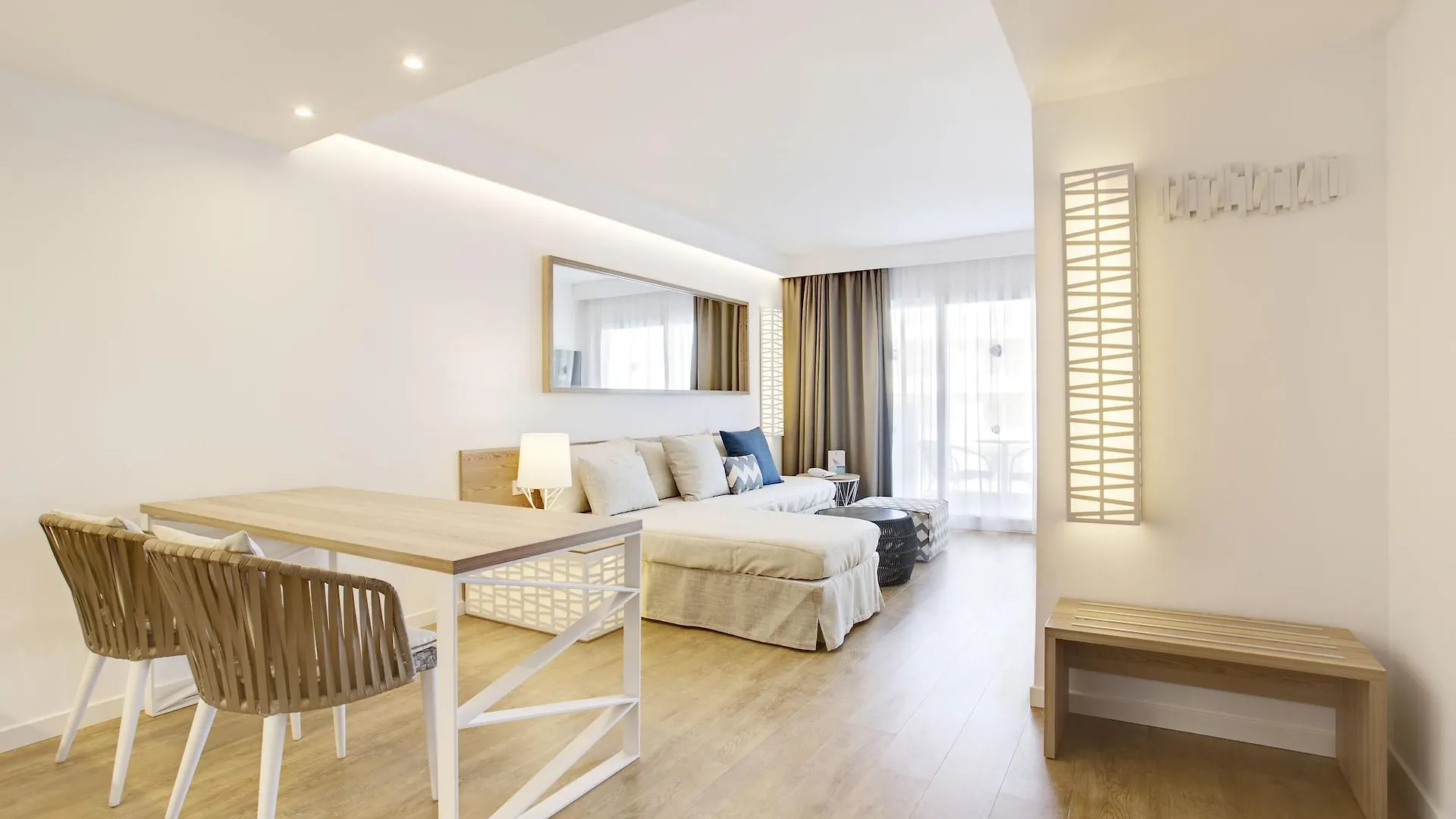 Grupotel Picafort Beach Can Picafort  Aparthotel Can Picafort (Mallorca)
